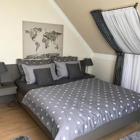 Viktoria House