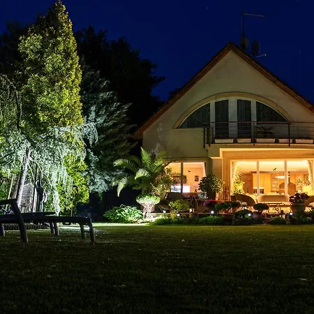 Viktoria House * Balatonszarszo