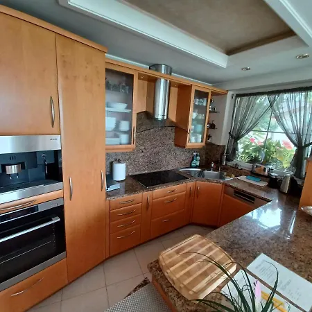 Viktoria House Balatonszarszo